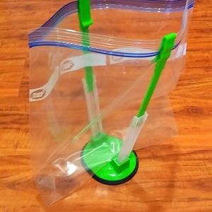 💙3/$20 - New, 5 pack, Plastic bag holders/stand